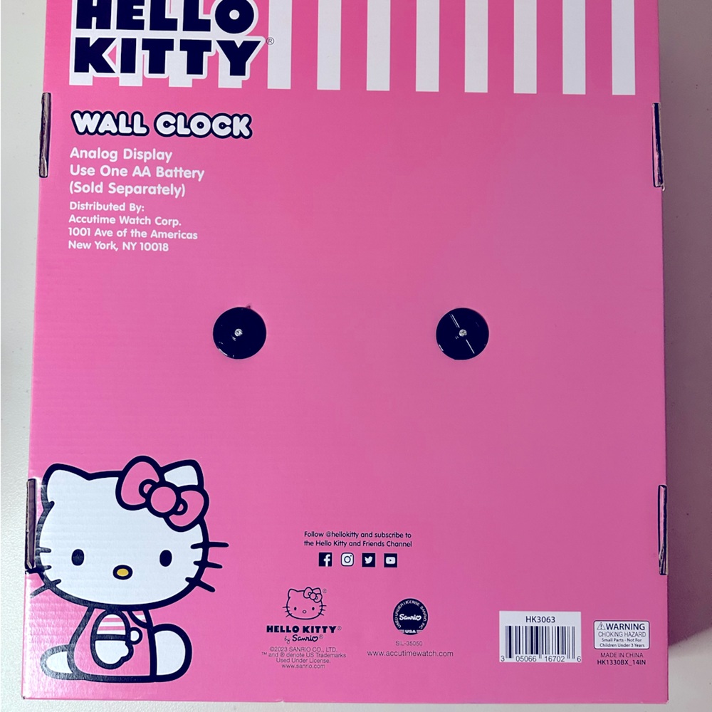 Hello Kitty Wall Clock - Picture 2 of 4